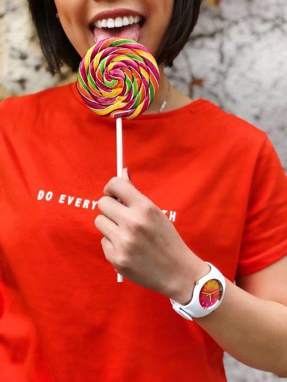 social media-facebook-instagram-ice-sunset-lifestyle-32